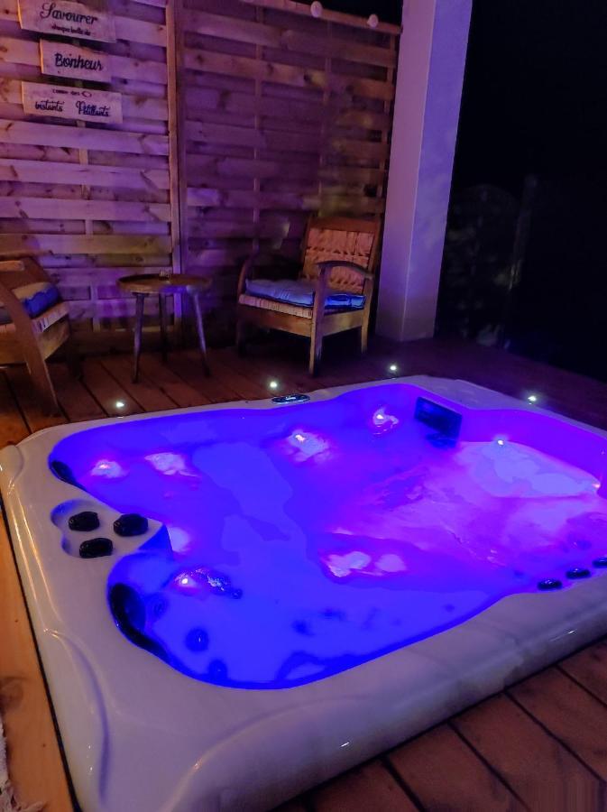 Magnifique Cottage Haut De Gamme Avec Jacuzzi L'Attrape Reve Les Plantiers Exterior photo